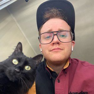 Meet your Posher, Blake